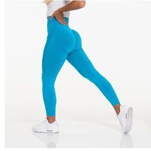 NWT NVGTN Caribbean Blue Contour Seamless Leggings